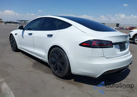 2022 Tesla Model S Dual Motor All-Wheel Drive from USA, damaged, VIN 5YJSA1E55NF486538